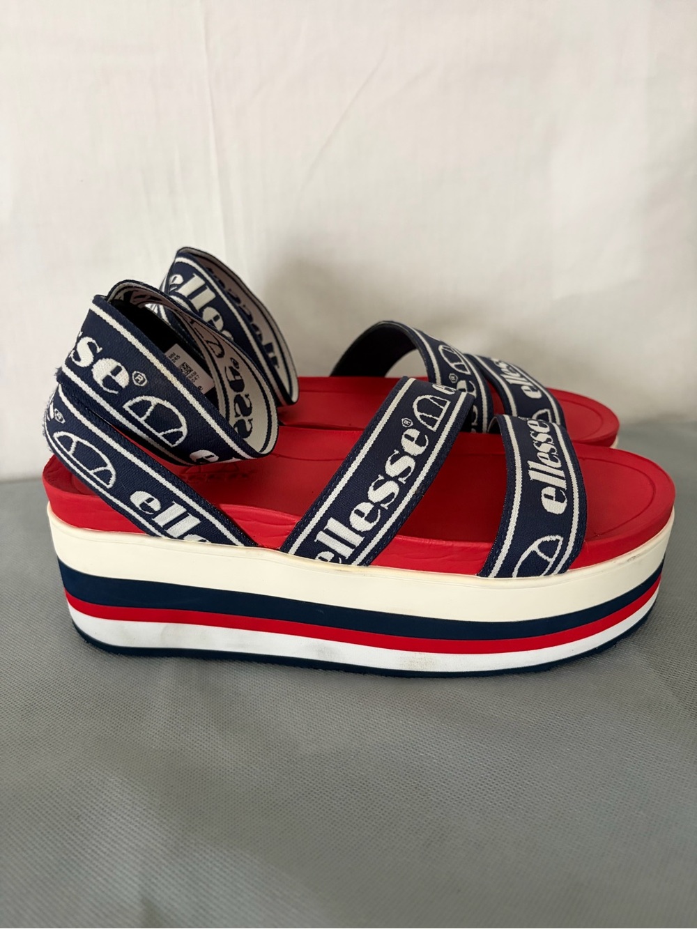 Ellesse Women’s size 8 Navy Blue Platform Wedge Sandals Red White(B211)